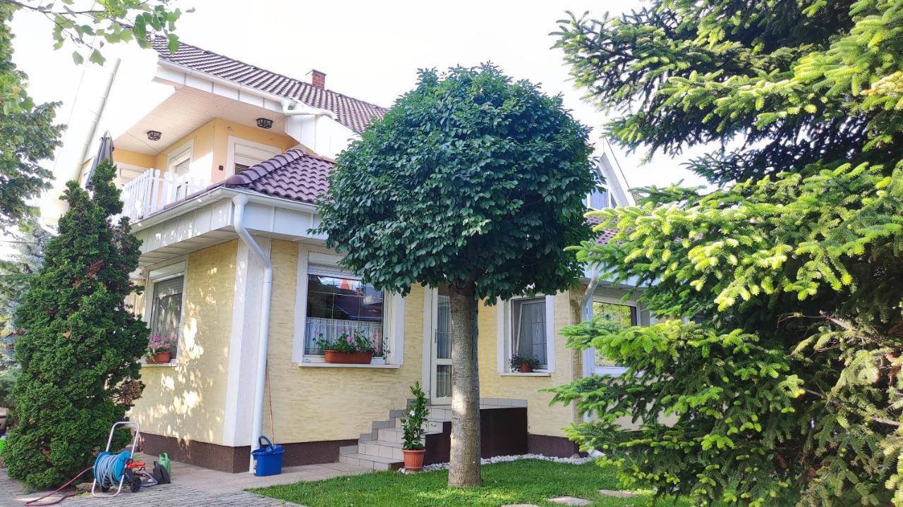 Oazis Apartman Сантод Екстер'єр фото